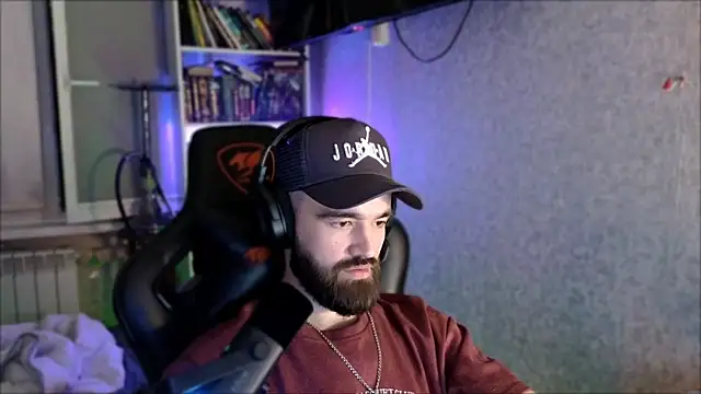 _Serious_Man webcam