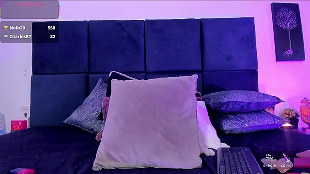 april_jones05 webcam