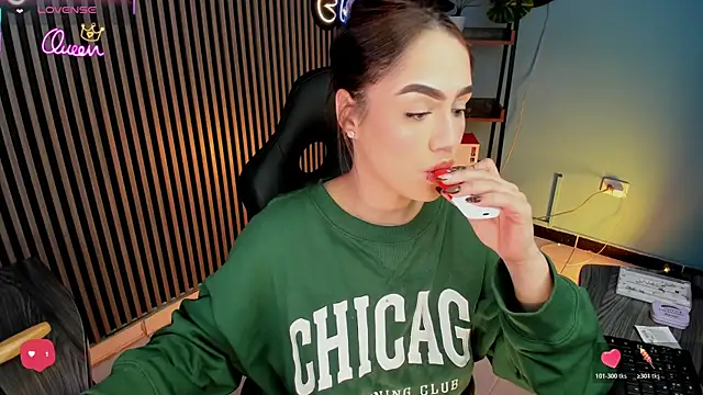 Emily_robertss1 webcam