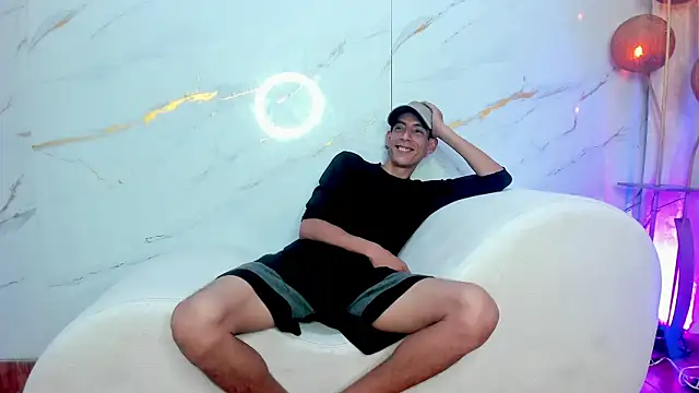 AmazingOrgasm Live Web Cam Show