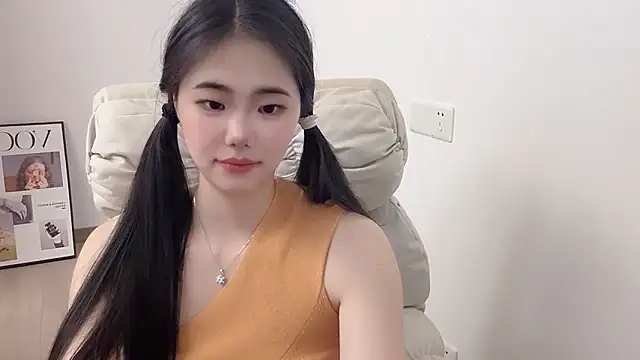 suki-1 Live Web Cam Show
