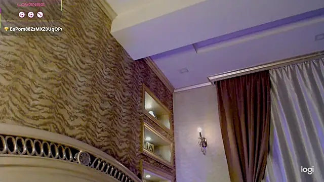 Iam_Luna webcam