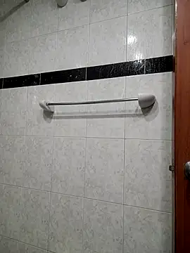 Scarlet_curly8a webcam