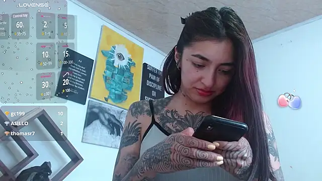 ZoeBakers_ webcam