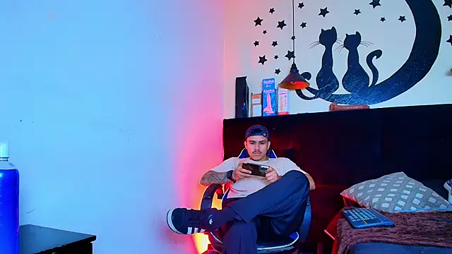 jeisonstark live cam on StripChat