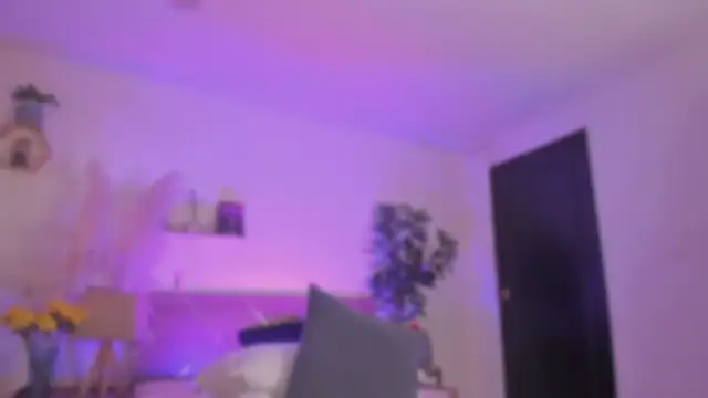 YariRose webcam
