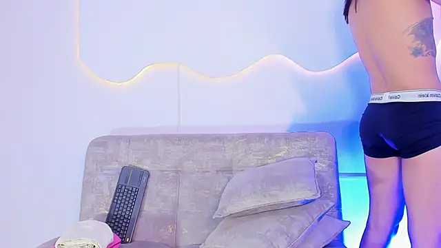 ArohomLester_ webcam