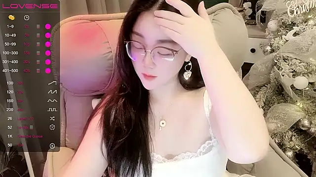 Monica-666888- webcam