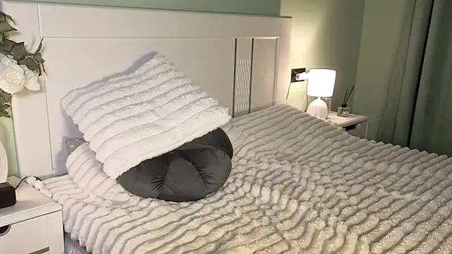 DianaaLight webcam