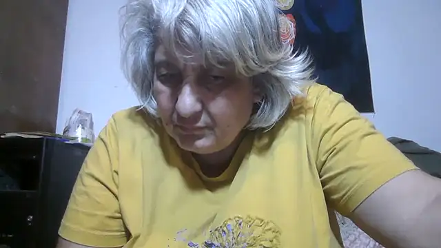 ExquisiteMature webcam