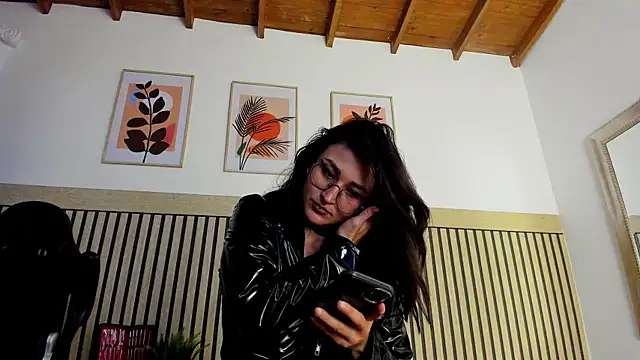 madame_ibby webcam
