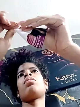 thianahorny webcam