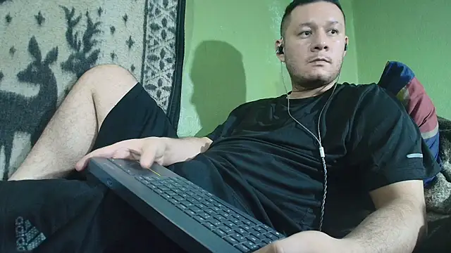 sweet_cock28 webcam