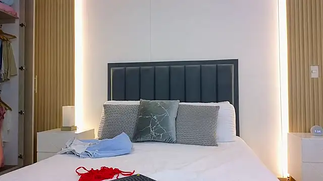 bella__adams webcam
