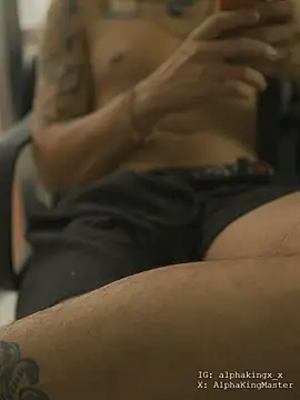 AlphaMasterXxx webcam