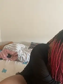 BustyyTT webcam