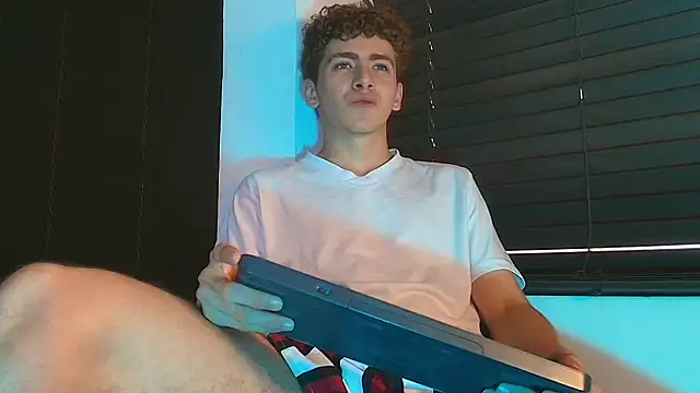 Tyler_Mcrey webcam