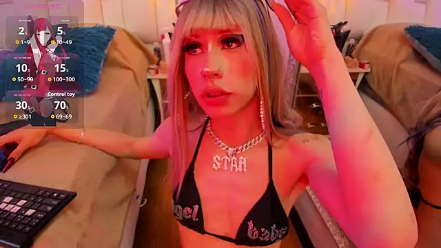 Foxxy_Doll Live Web Cam Show