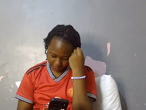 Petite_Ebony10