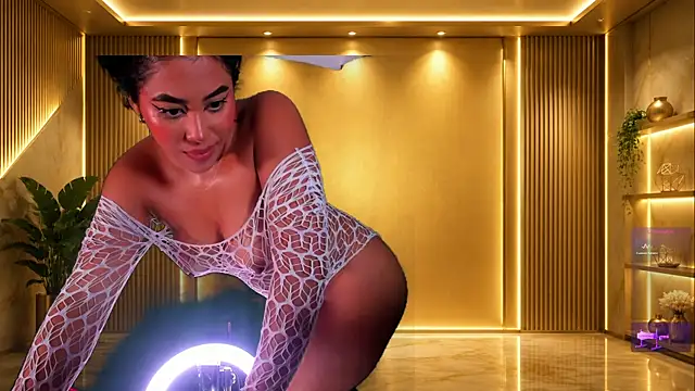 NicoleJons_ webcam