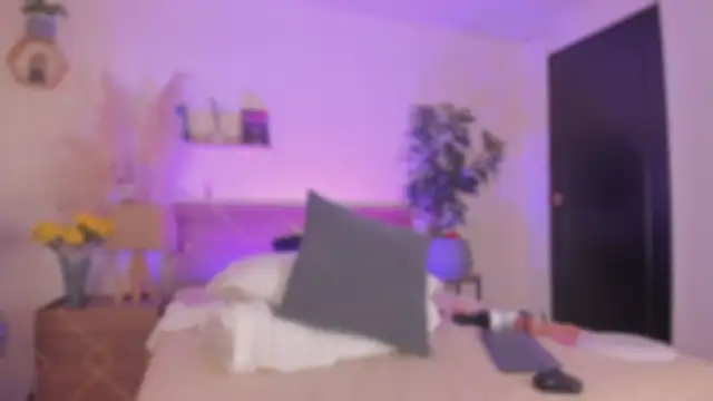 YariRose webcam