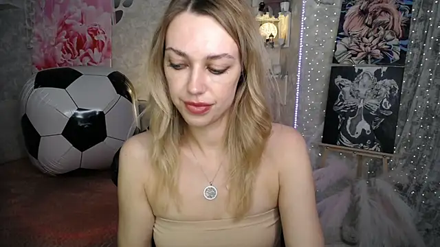 NickyAdamidi webcam