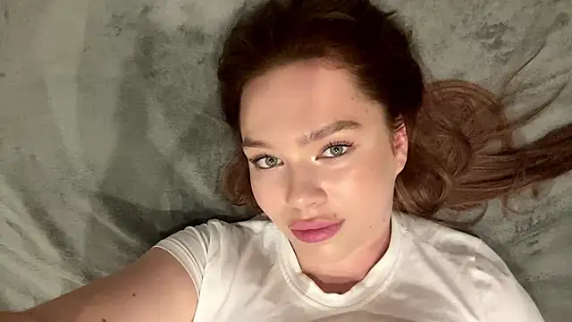 MollyFenx webcam