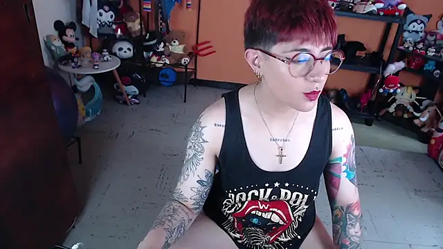 MissMiia2 webcam