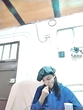 Aisha_hotts777 webcam