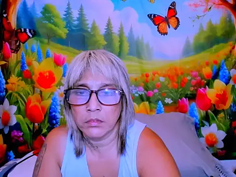 indianroxy webcam