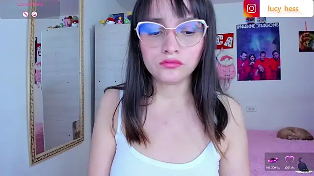 Lucyy-hess webcam