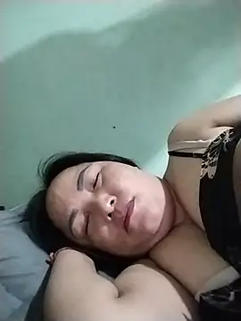 Naaya8109 webcam