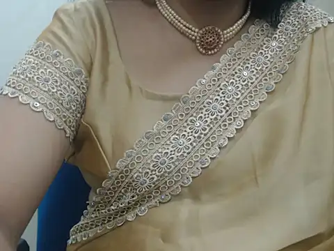 lovely_siri_23 - Lovely_Siri_23's free webcam - UK Sex Cams