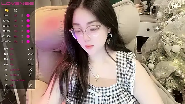 Monica-666888- webcam