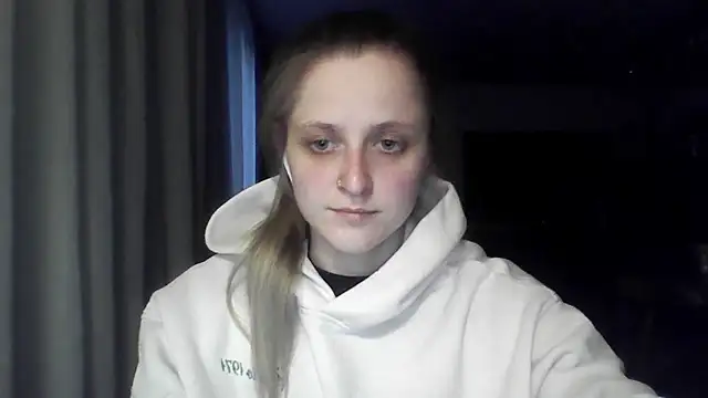 LeaWetGirl webcam