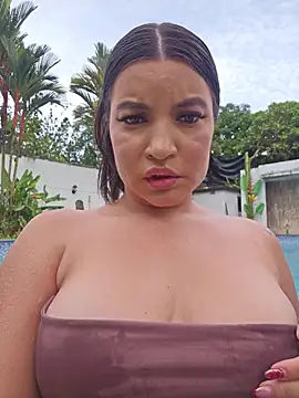 Pretty_Julieta webcam