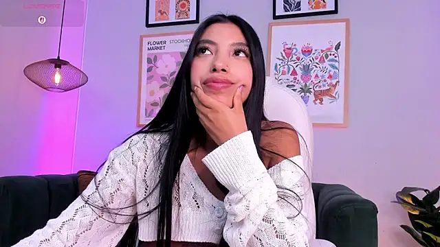 Tiffany_Low webcam