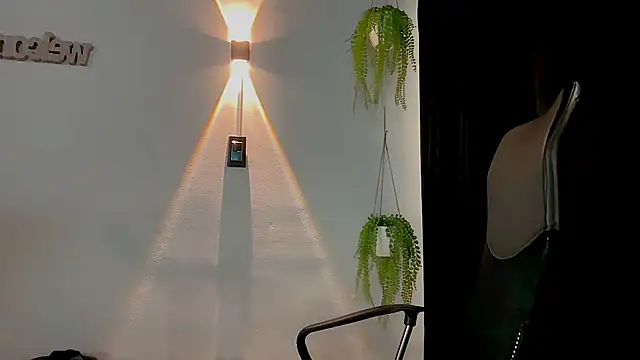 MarcellaGriffin webcam