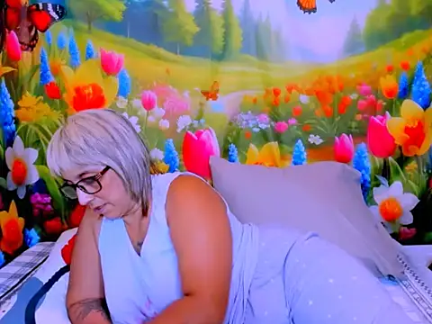 indianroxy webcam