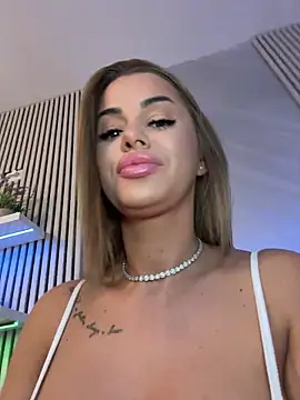 KirstieVegas