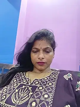 SUZY_QUEEN01 Live Web Cam Show