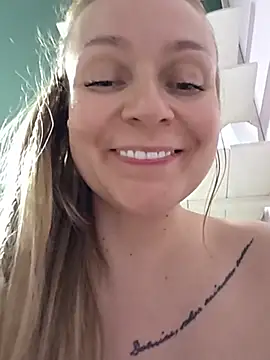 Bondgirl_013 Live Web Cam Show