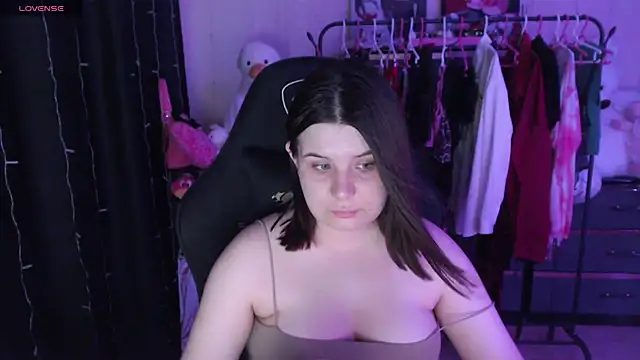 AmyVibess webcam