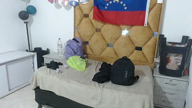 LITTLEJULES webcam