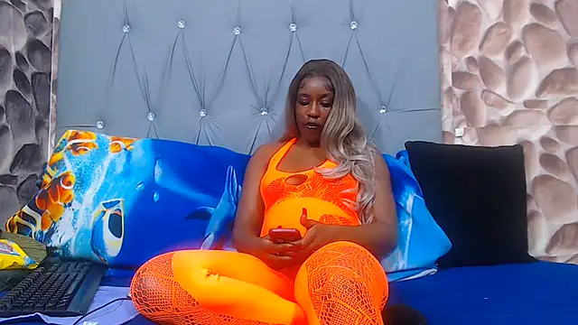 BeautyInBlackX webcam