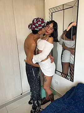 Wild_lovers_ webcam