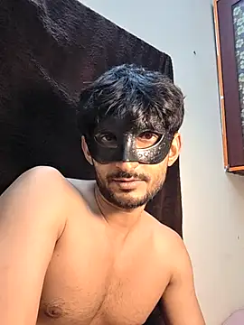 olivia_kaur webcam