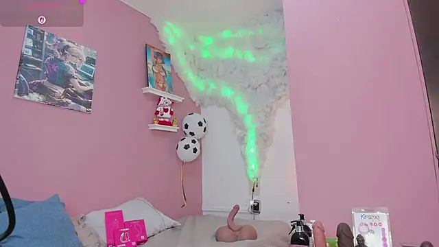 mia_gold_ webcam