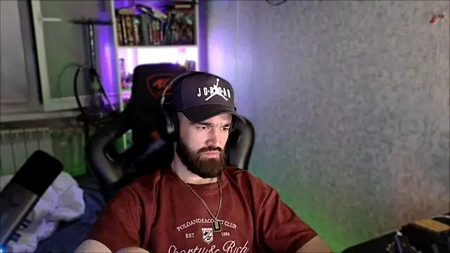 _Serious_Man webcam