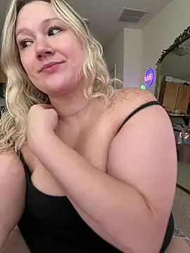 PiggyRose webcam